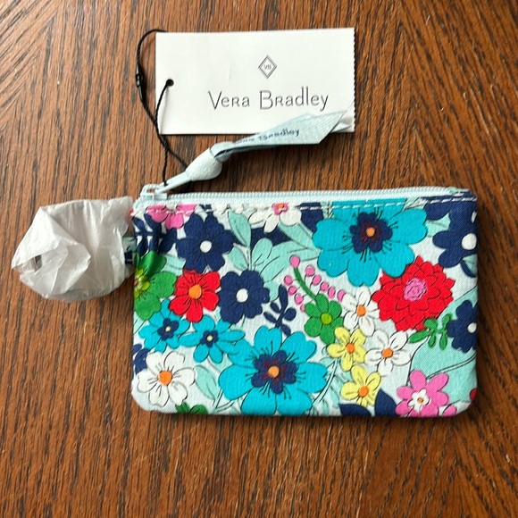 🌺2 FOR 1 PRICE VERA BRADLEY ZIP ID CASE🌺 - Picture 2 of 7